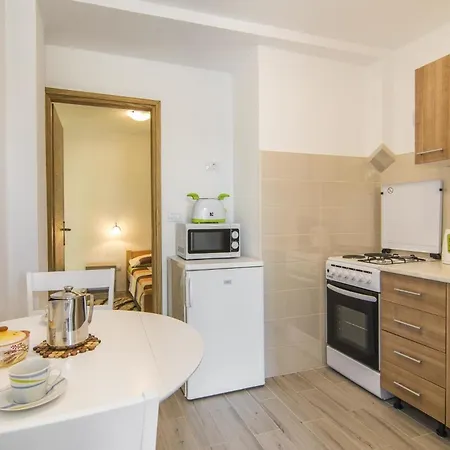 Fuer 2 Personen Ca 30 Qm In Pula-fondole, Istrien Istrische Riviera *